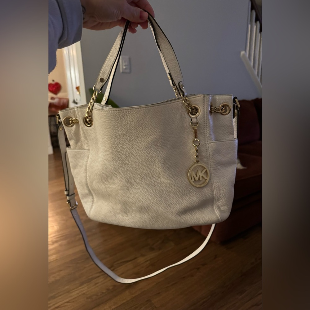 Micheal Khors white hand bag